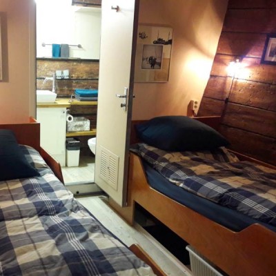 cabins-15.jpg