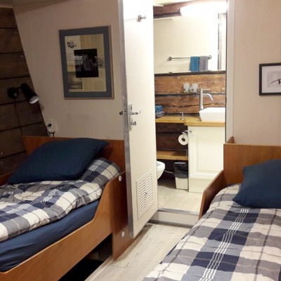cabins-06.jpg