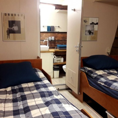 cabins-05.jpg